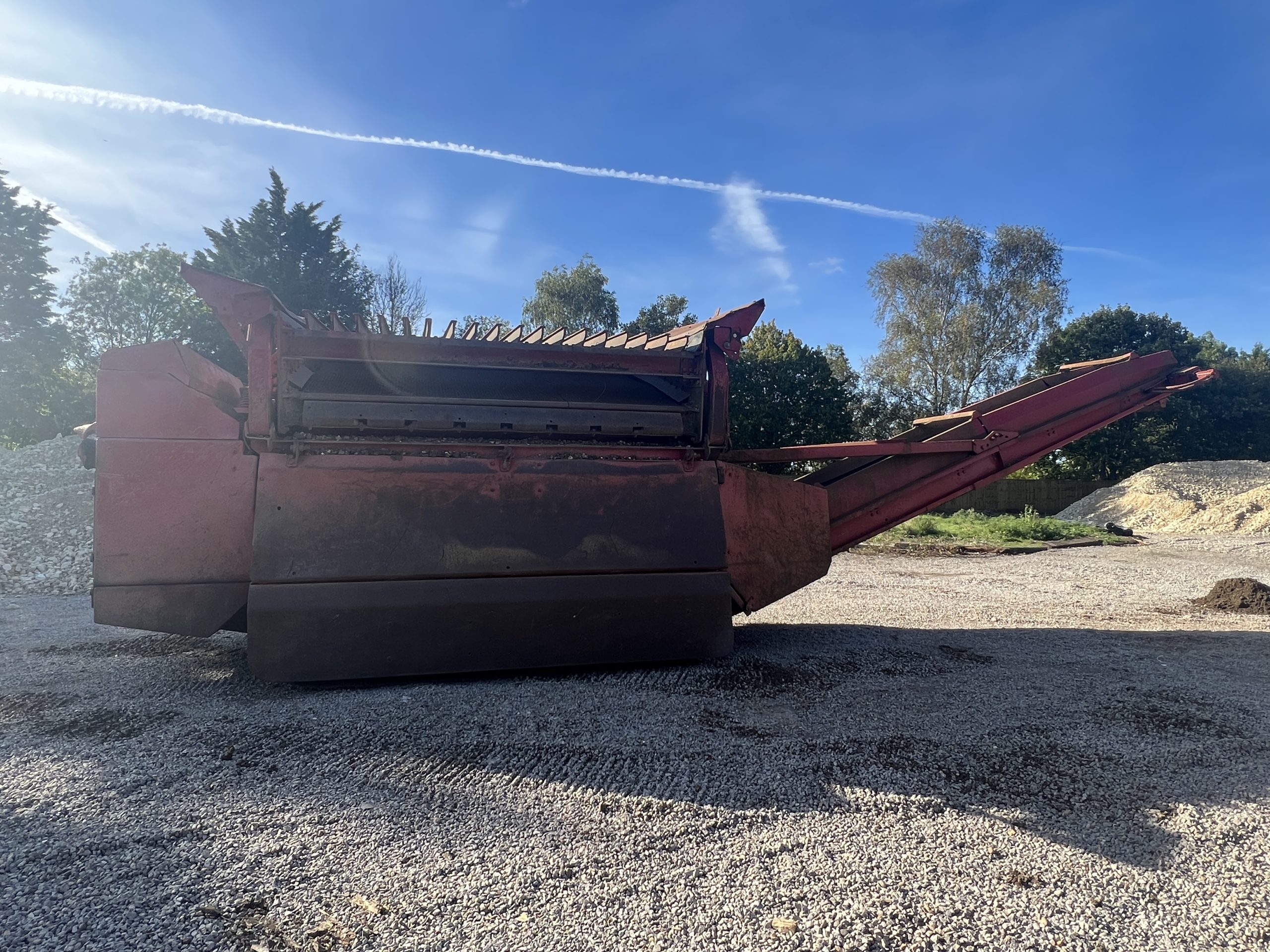 EXTEC ROBOTRAC SCREENER - used plant for sale at J Hawes Ltd - view 6