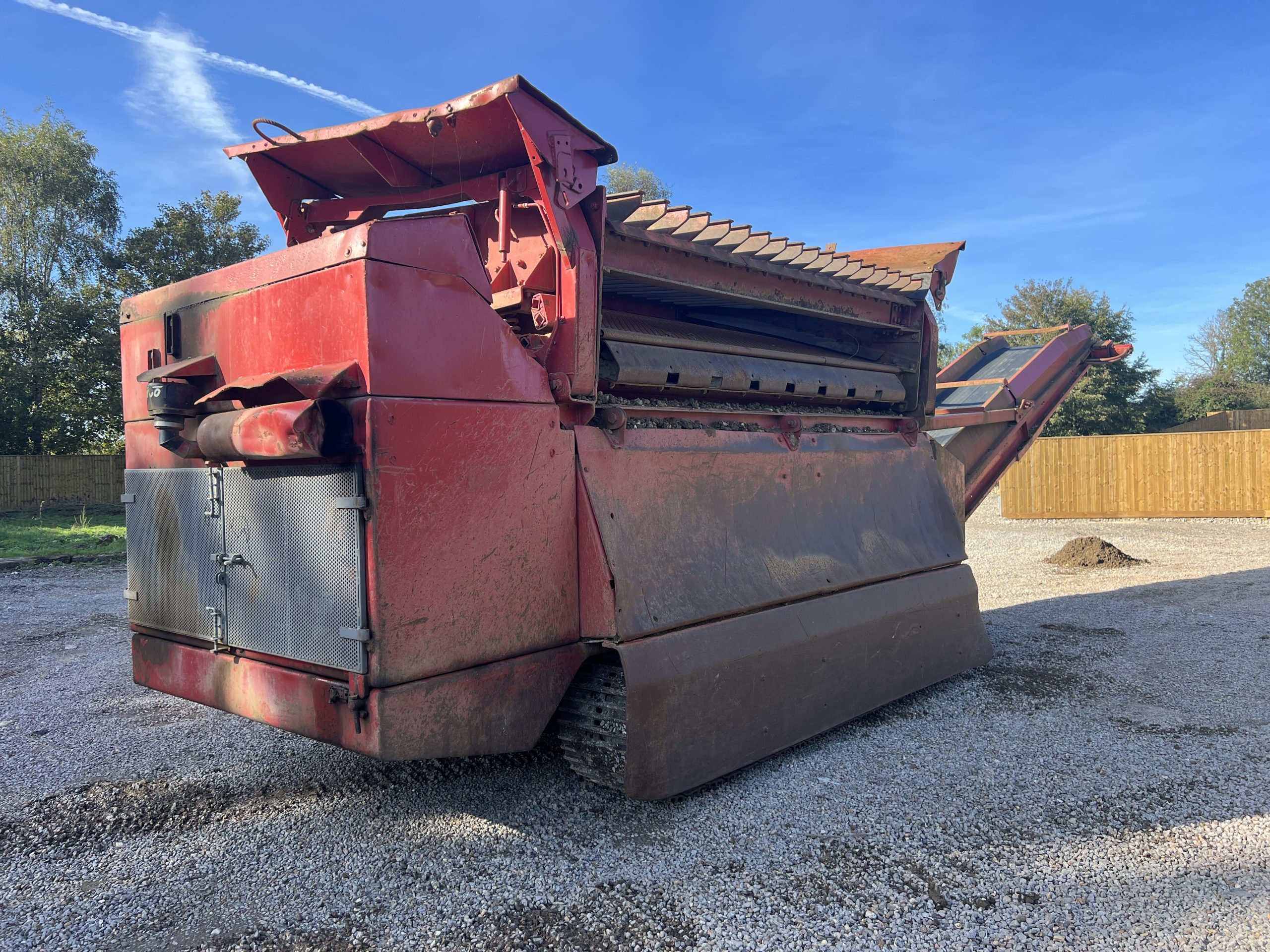 EXTEC ROBOTRAC SCREENER - used plant for sale at J Hawes Ltd - view 5
