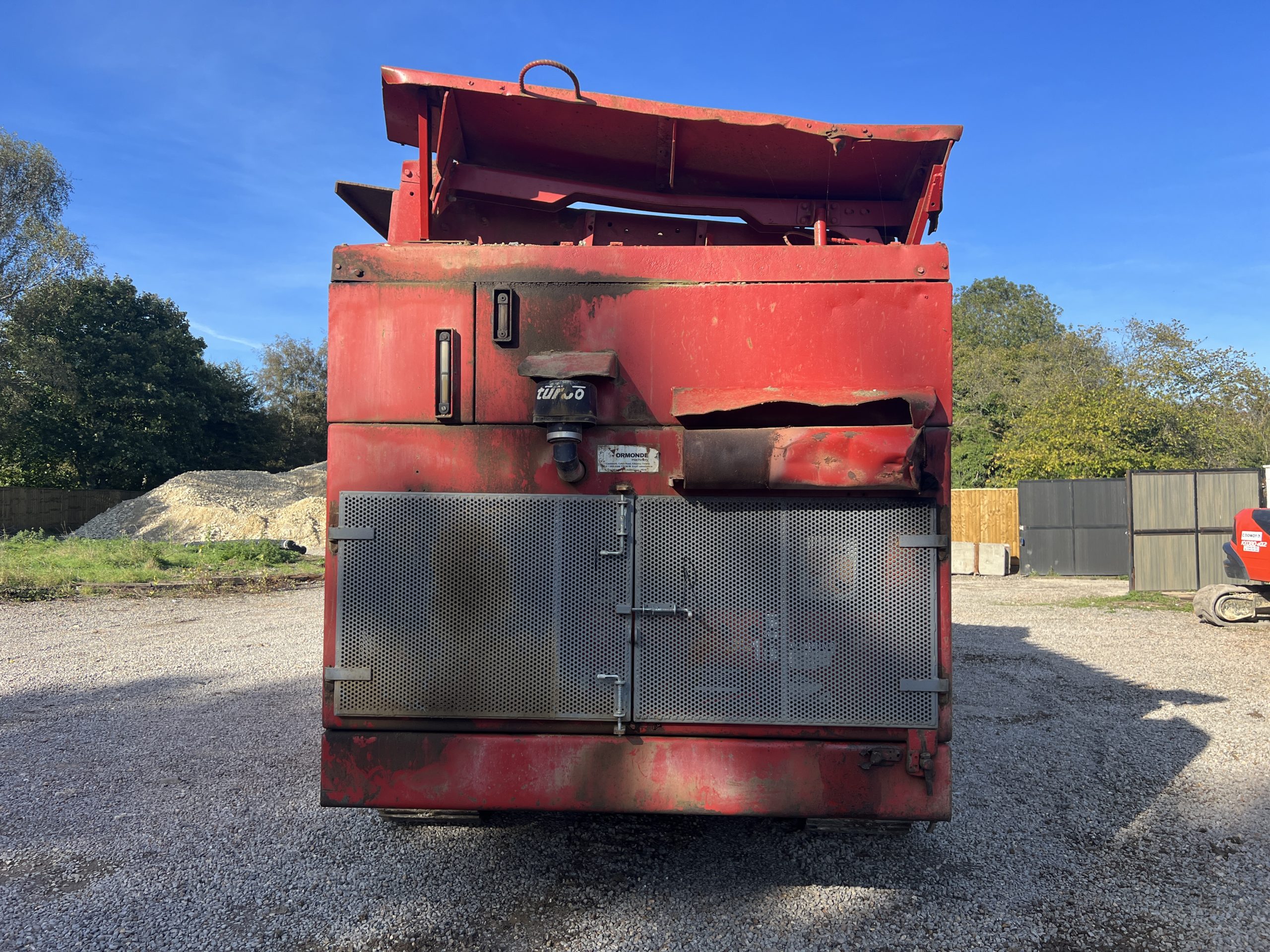 EXTEC ROBOTRAC SCREENER - used plant for sale at J Hawes Ltd - view 4