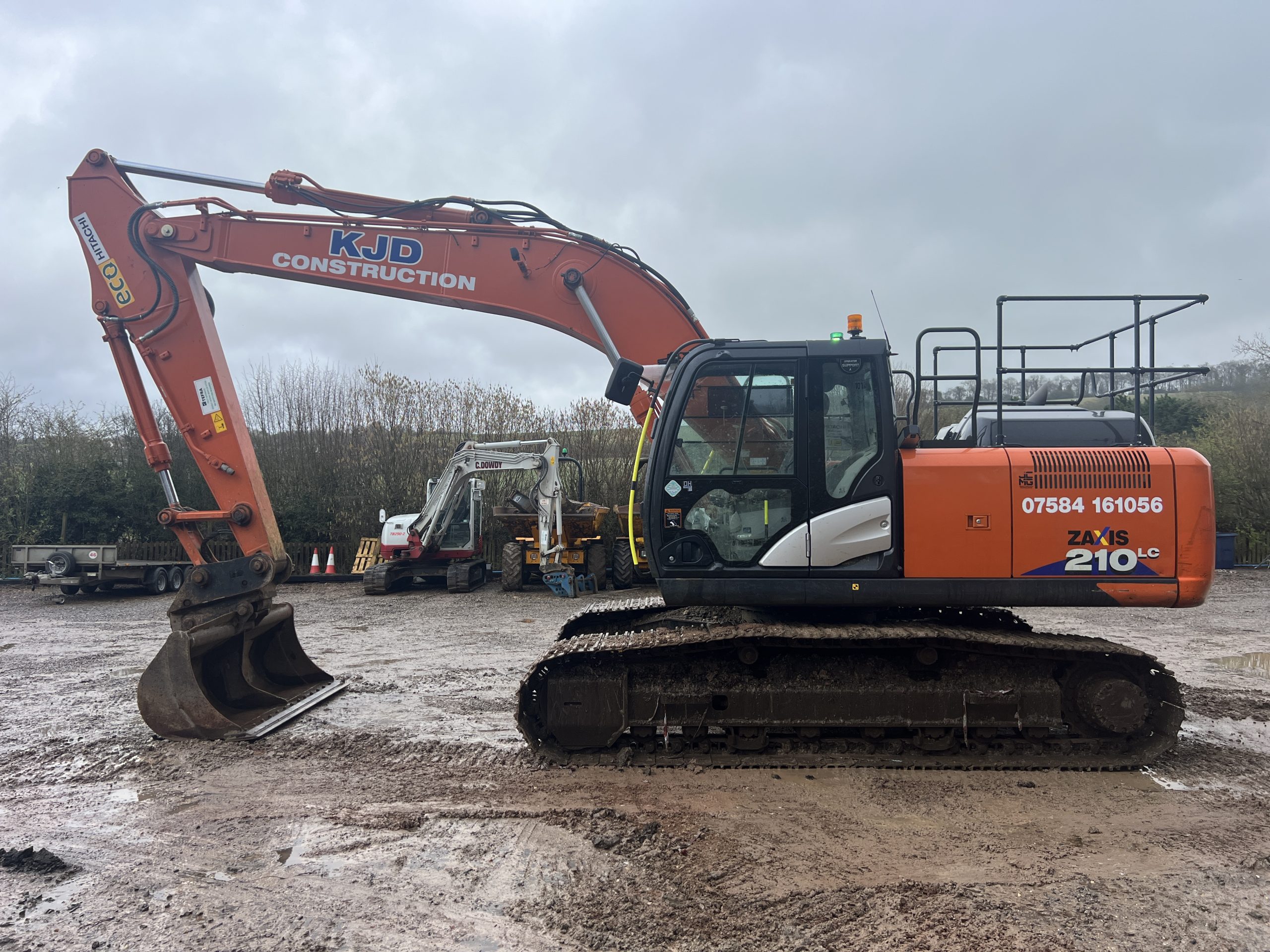 HITACHI ZX210LC-6 2020 - used plant for sale at J Hawes Ltd - view 5