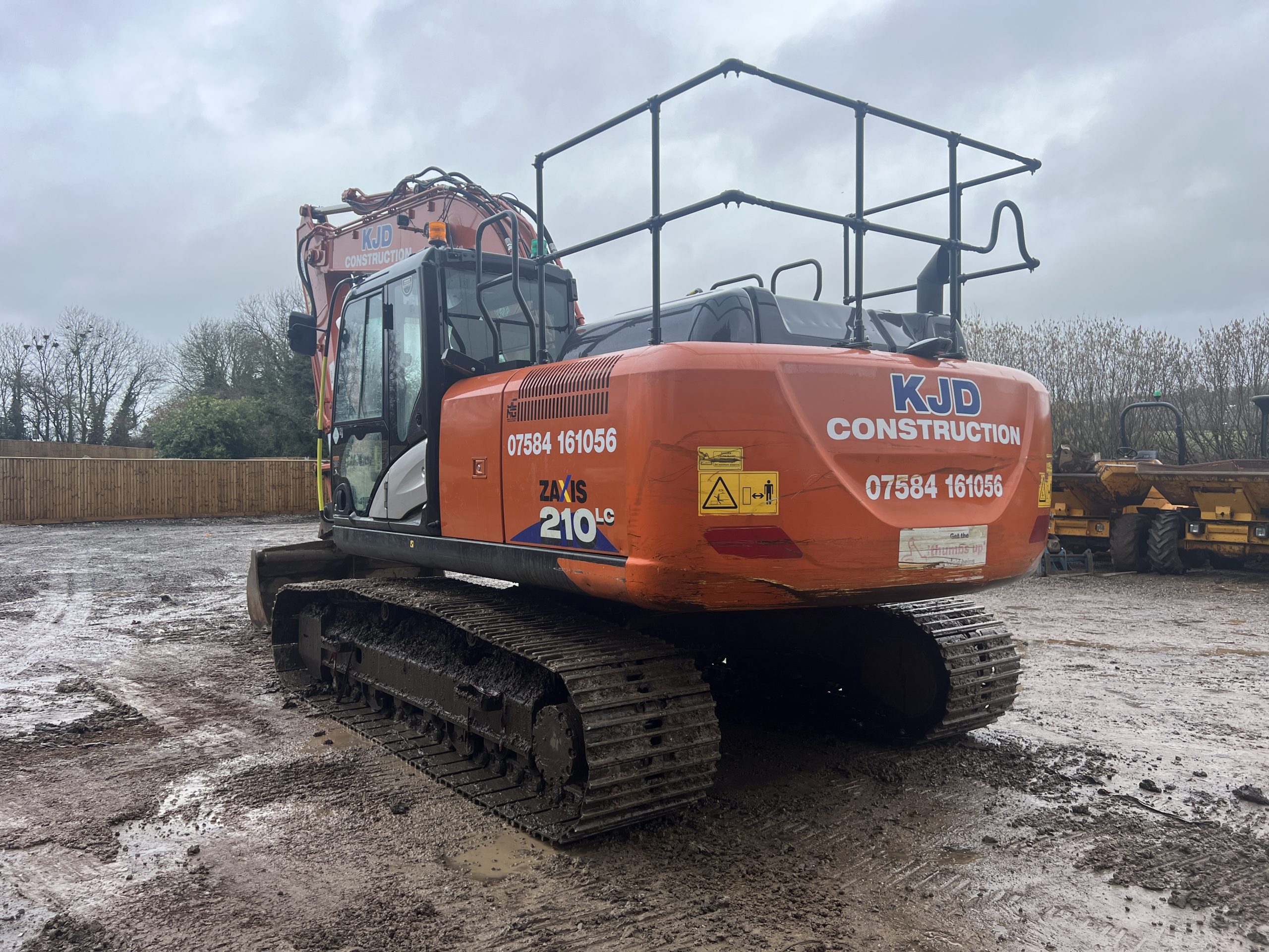 HITACHI ZX210LC-6 2020 - used plant for sale at J Hawes Ltd - view 4