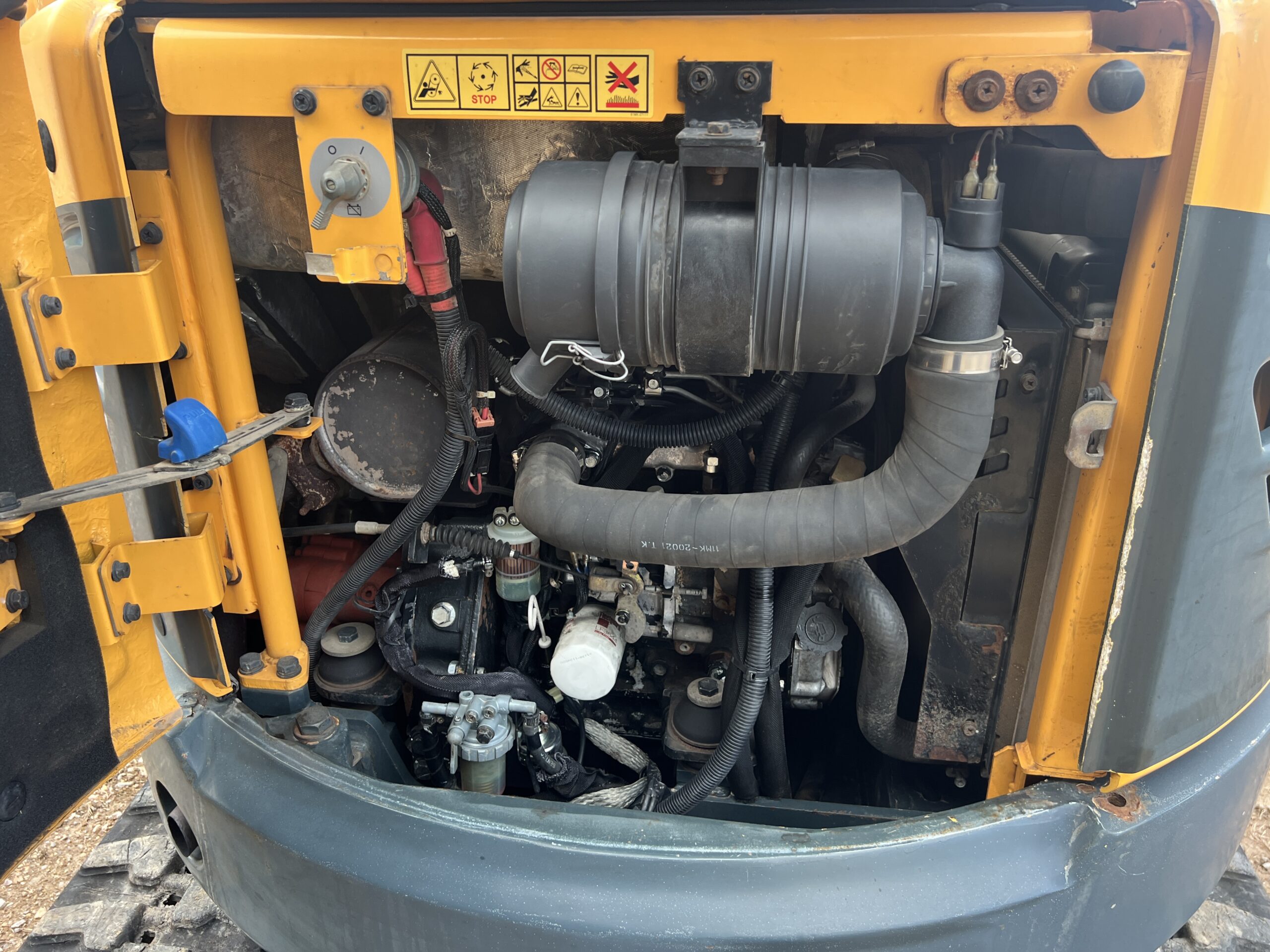 HYUNDAI 27Z-9 MINI DIGGER - used plant for sale at J Hawes Ltd - view 8