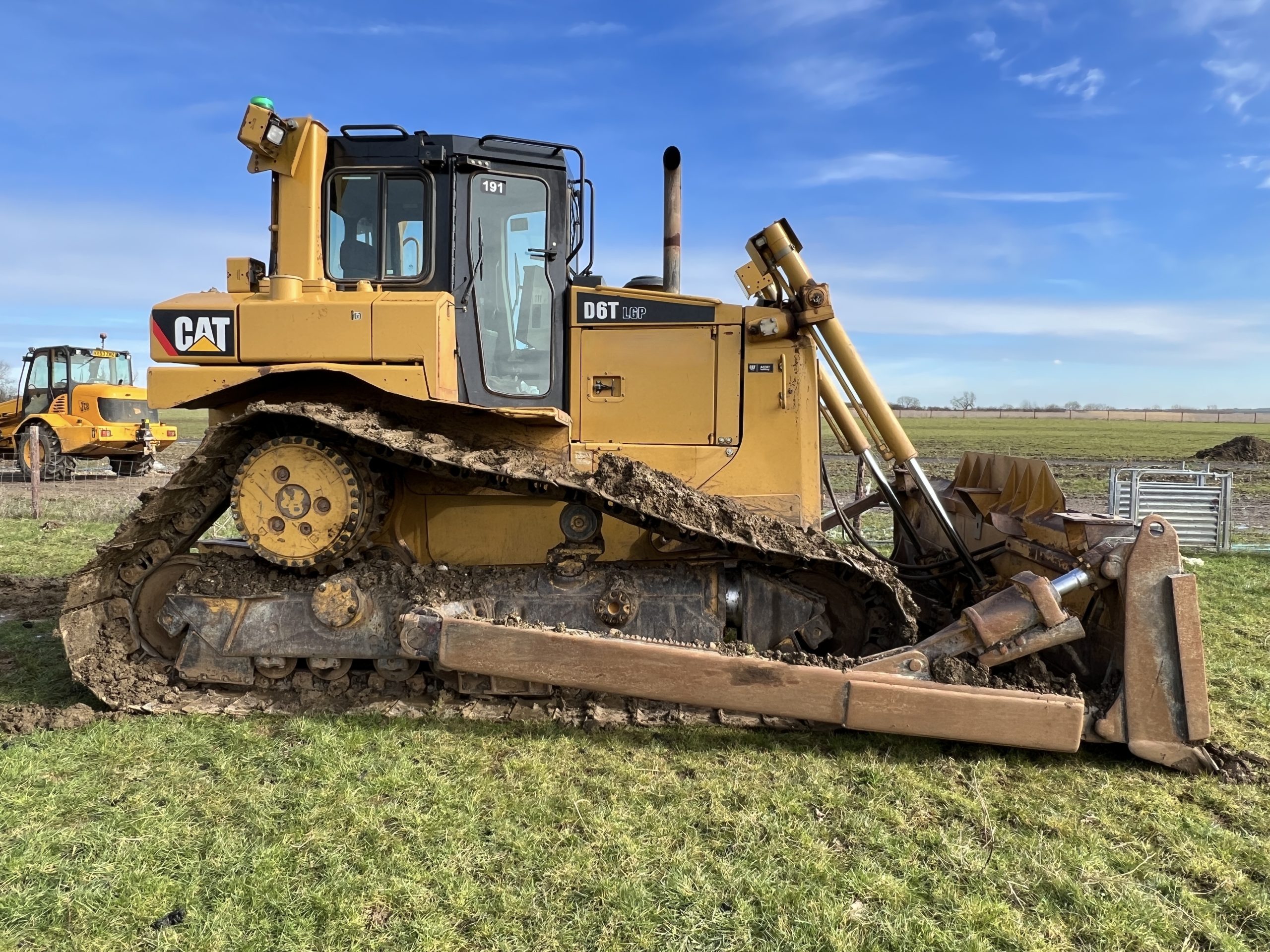 2010 CATERPILLAR D6T TRACKED DOZER - used plant for sale at J Hawes Ltd