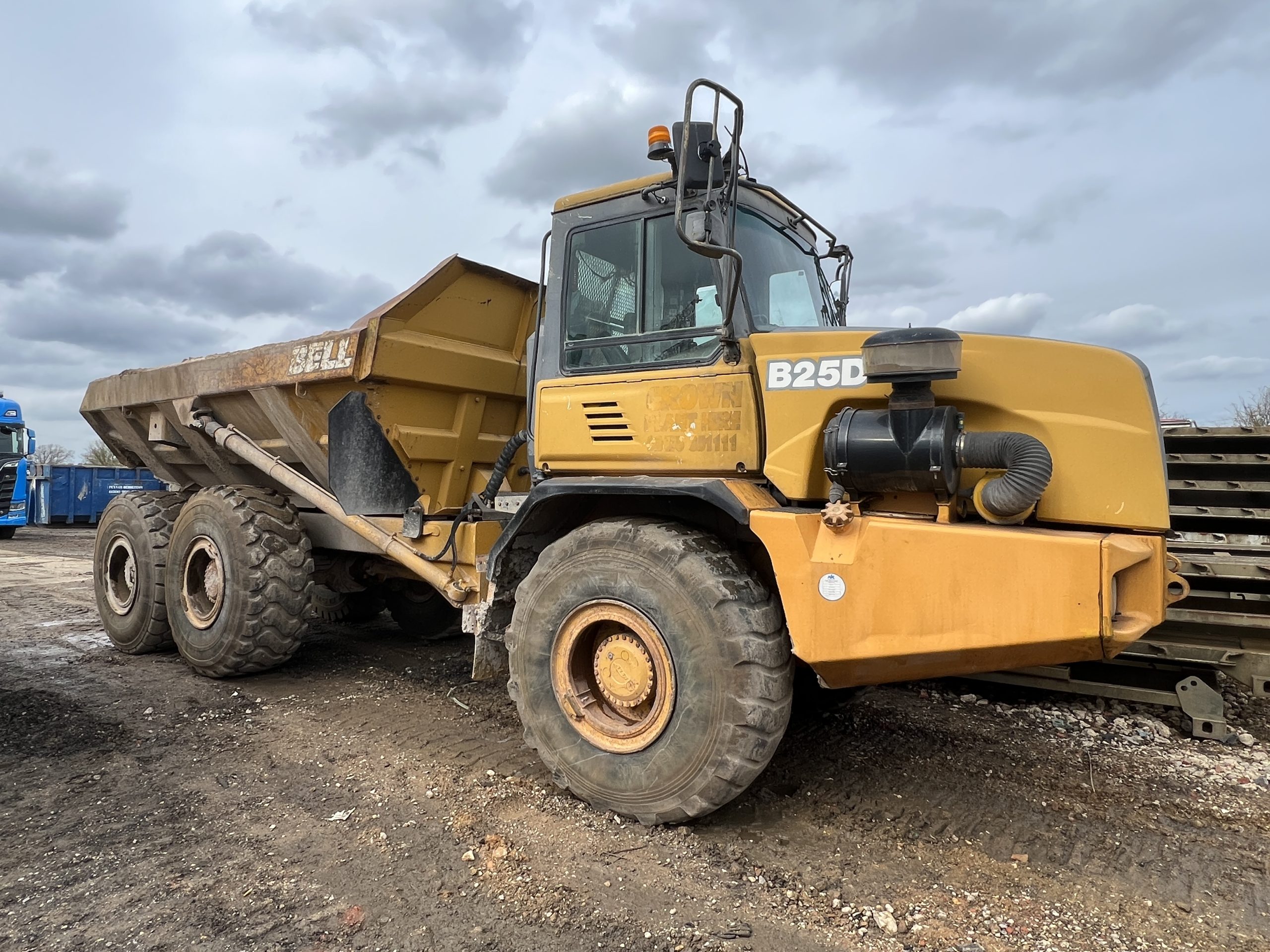 2002 BELL B25D DUMP TRUCK 2003 - used plant for sale at J Hawes Ltd