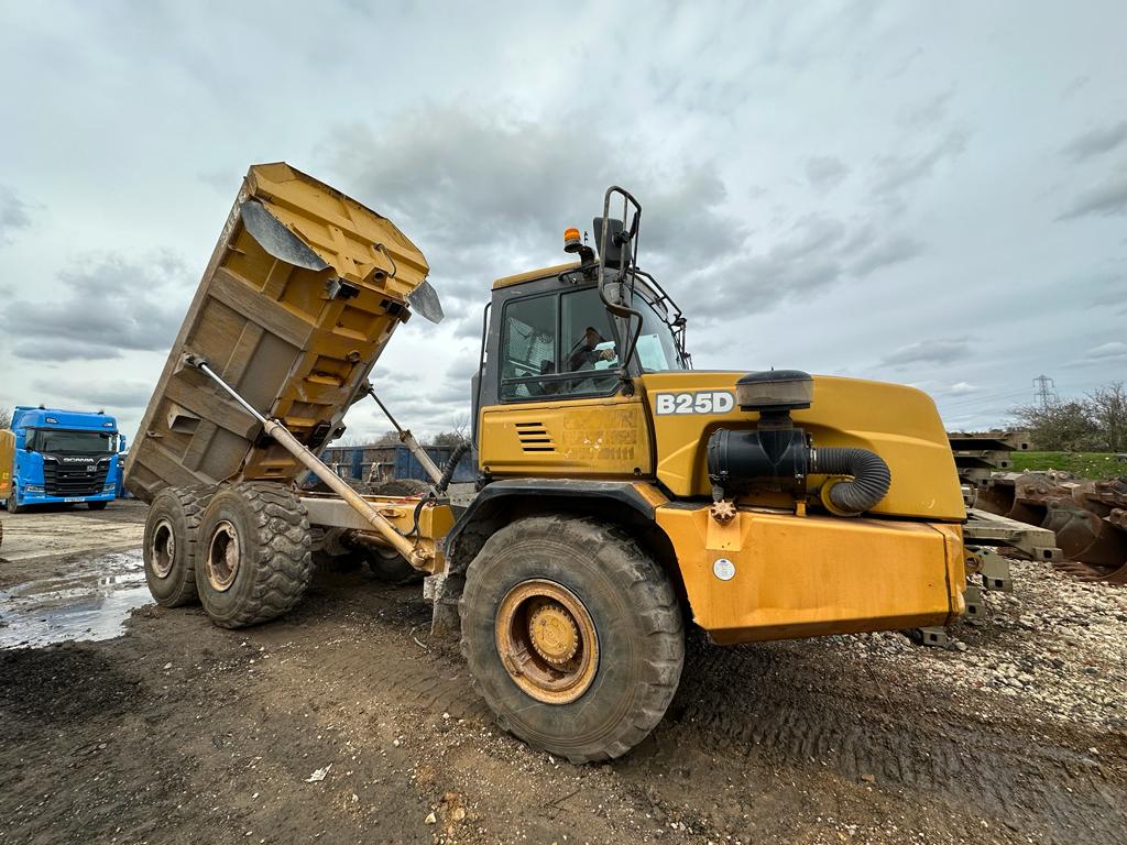 2002 BELL B25D DUMP TRUCK 2003 - used plant for sale at J Hawes Ltd - view 9