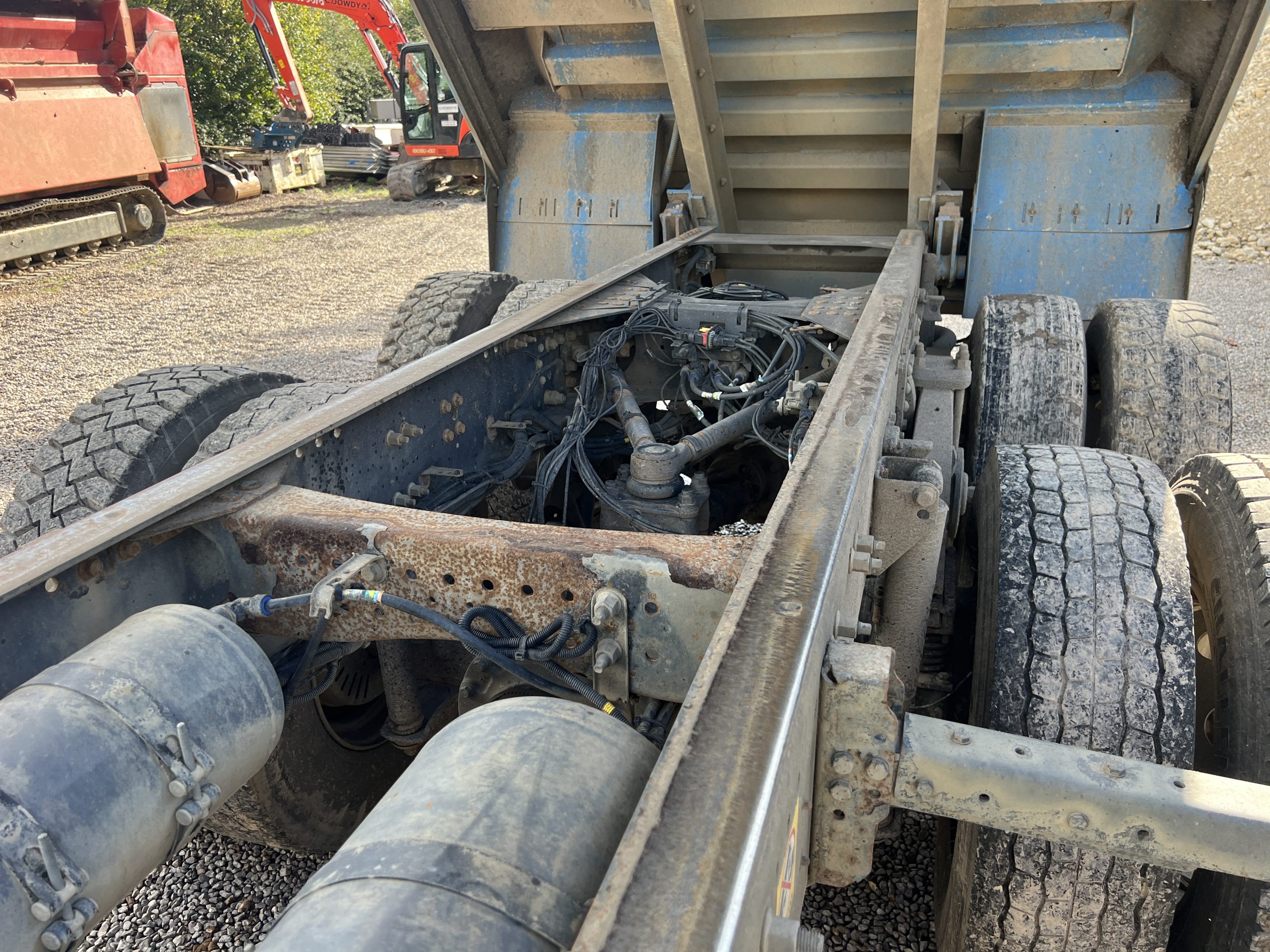VOLVO FMX410 TIPPER LORRY 2015 - used trucks for sale at J Hawes Ltd - view 21