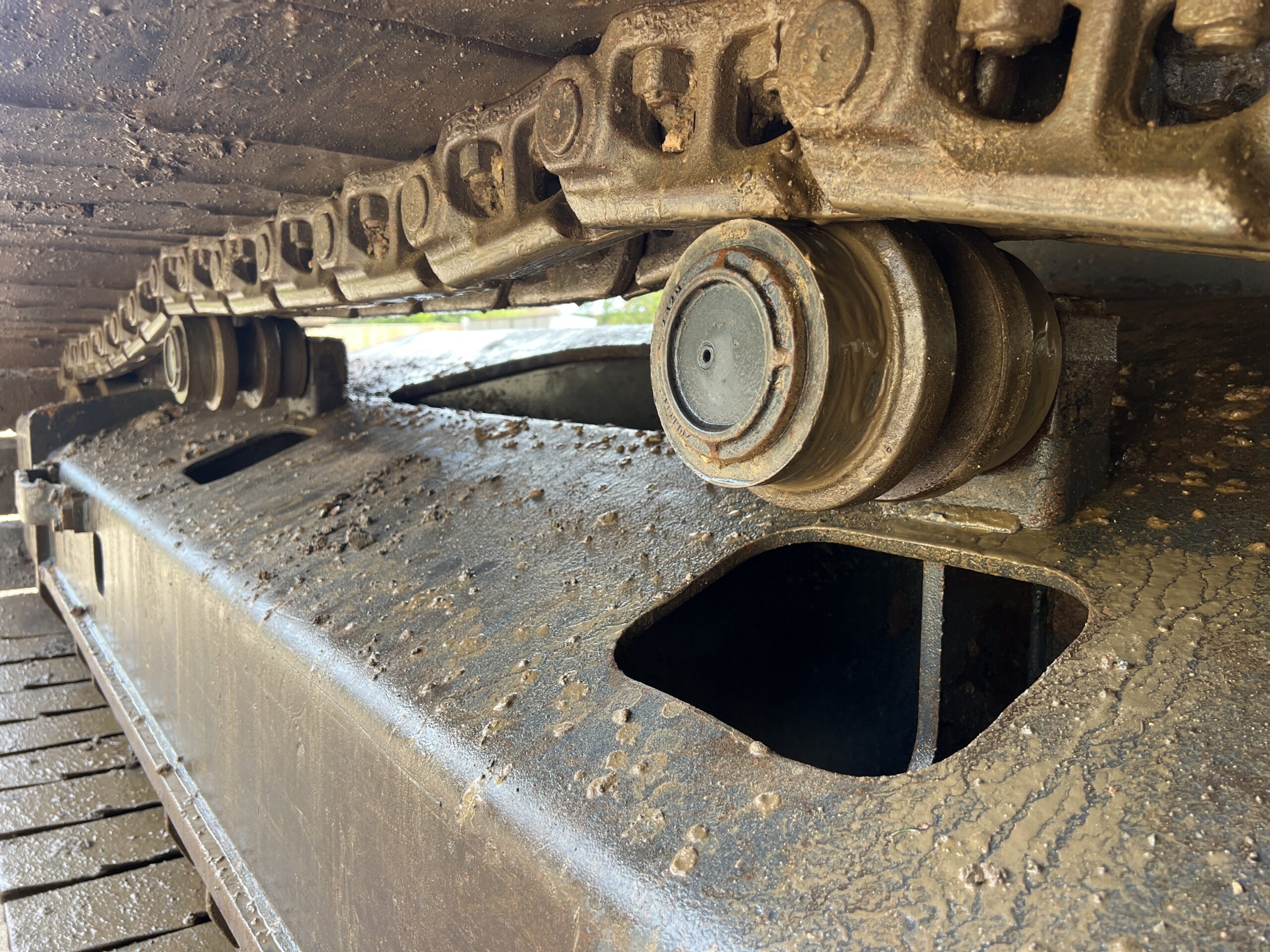 HITACHI ZX350LC-5B 2013 - used plant for sale at J Hawes Ltd - view 18