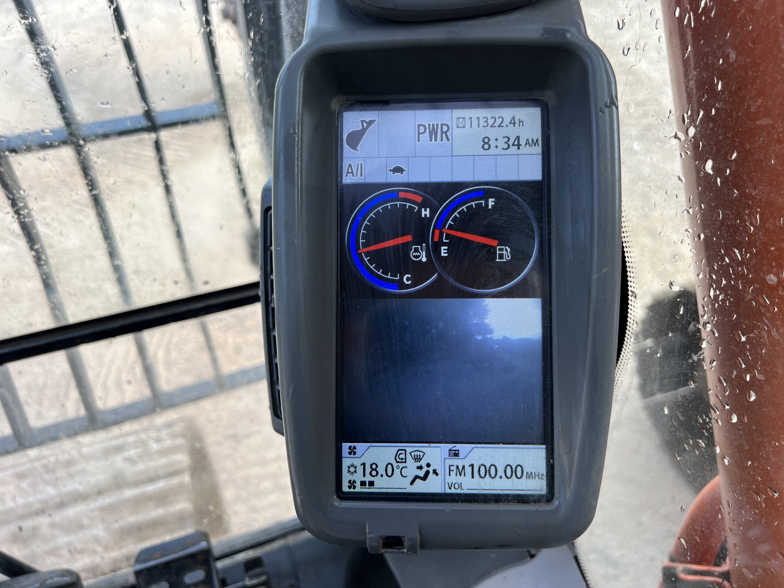 HITACHI ZX350LC-5B 2013 - used plant for sale at J Hawes Ltd - view 23