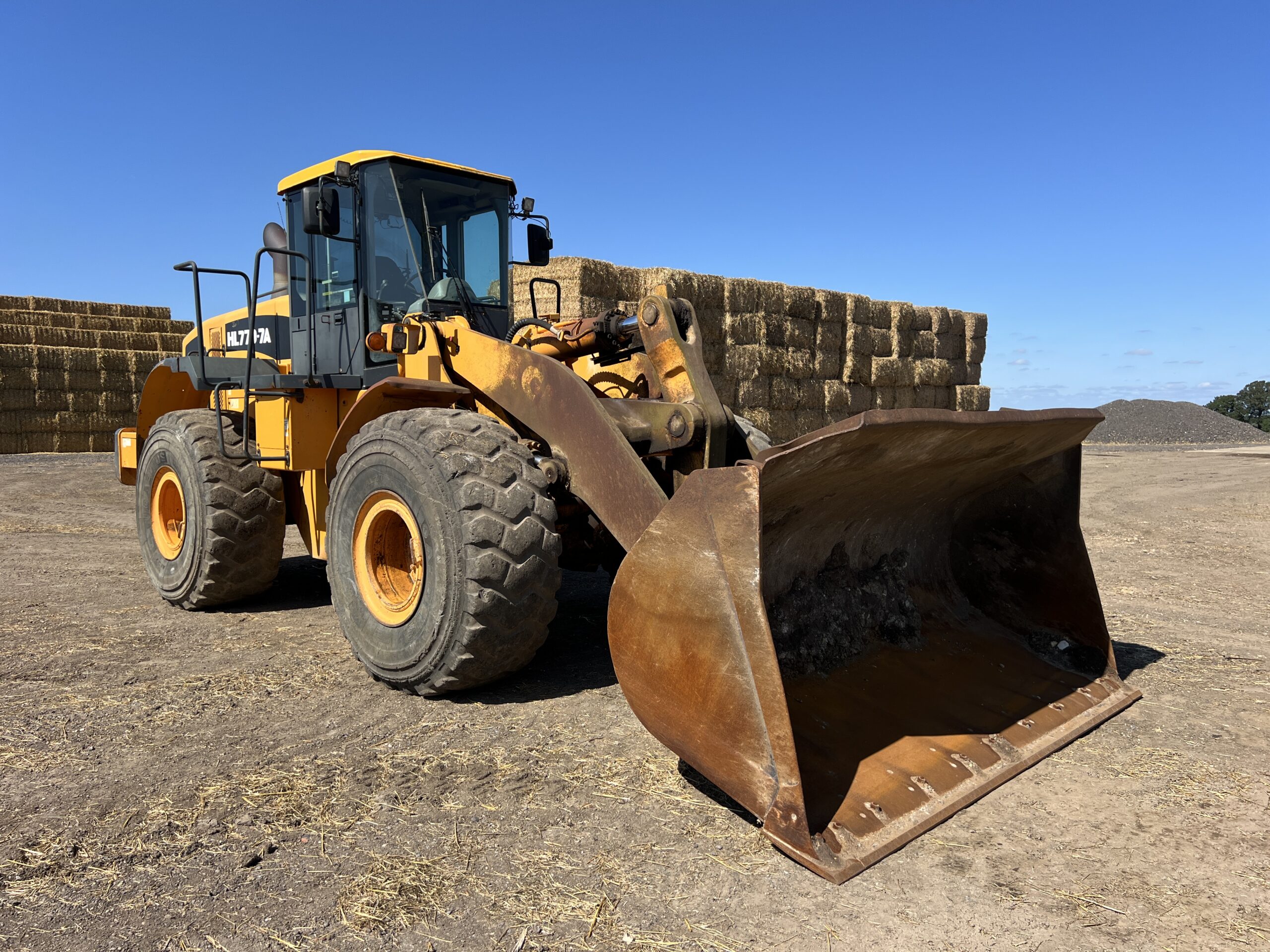 HYUNDAI HL770-7A 2010 - used plant for sale at J Hawes Ltd - view 2
