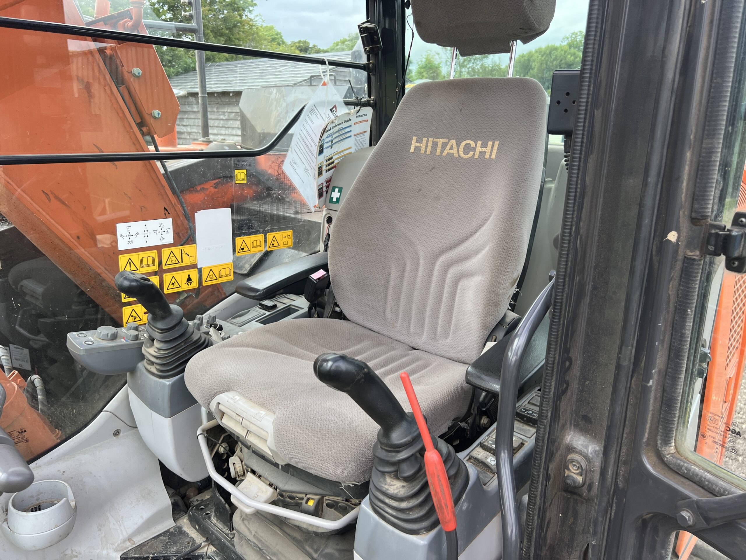 HITACHI ZX135US-6 2018 - used plant for sale at J Hawes Ltd - view 10
