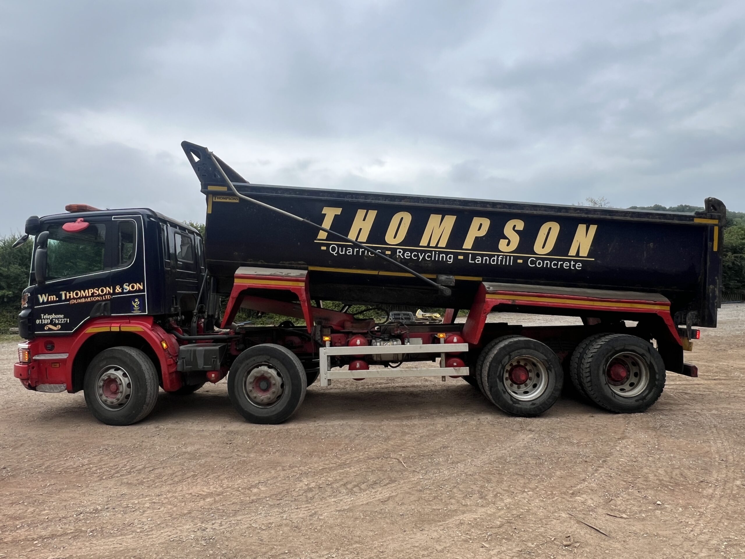 SCANIA P410 8X4 TIPPER 2016 - used trucks for sale at J Hawes Ltd - view 4