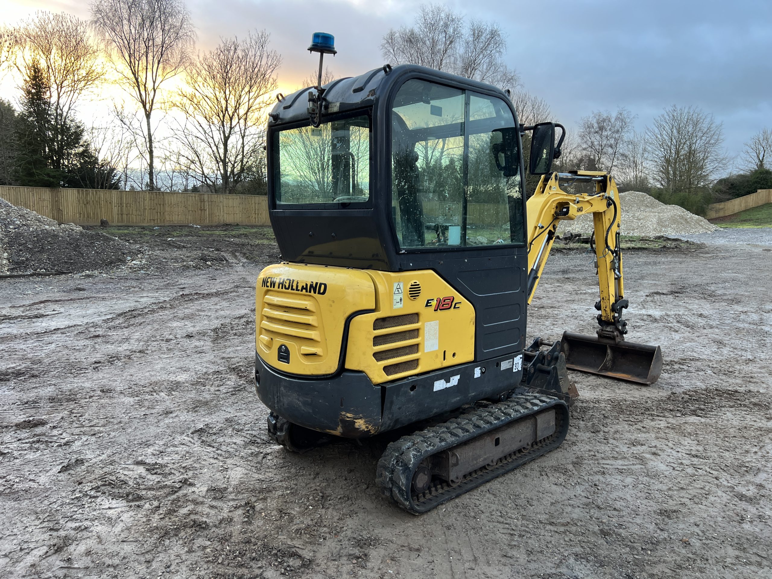 NEW HOLLAND E18C 2019 - used plant for sale at J Hawes Ltd - view 3