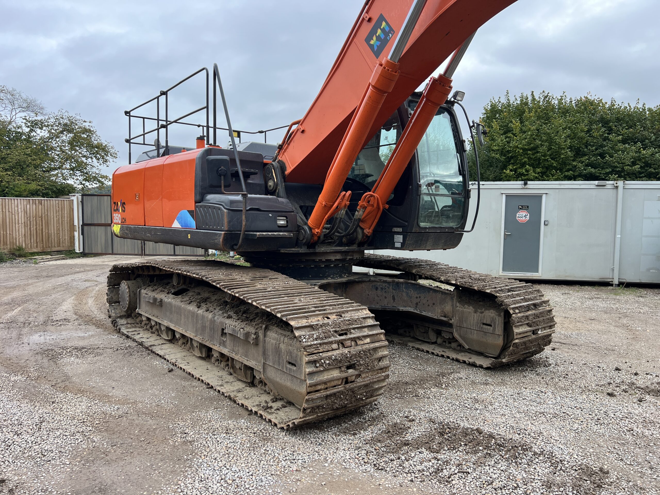 HITACHI ZX350LCH-5A 2016 - used plant for sale at J Hawes Ltd - view 9