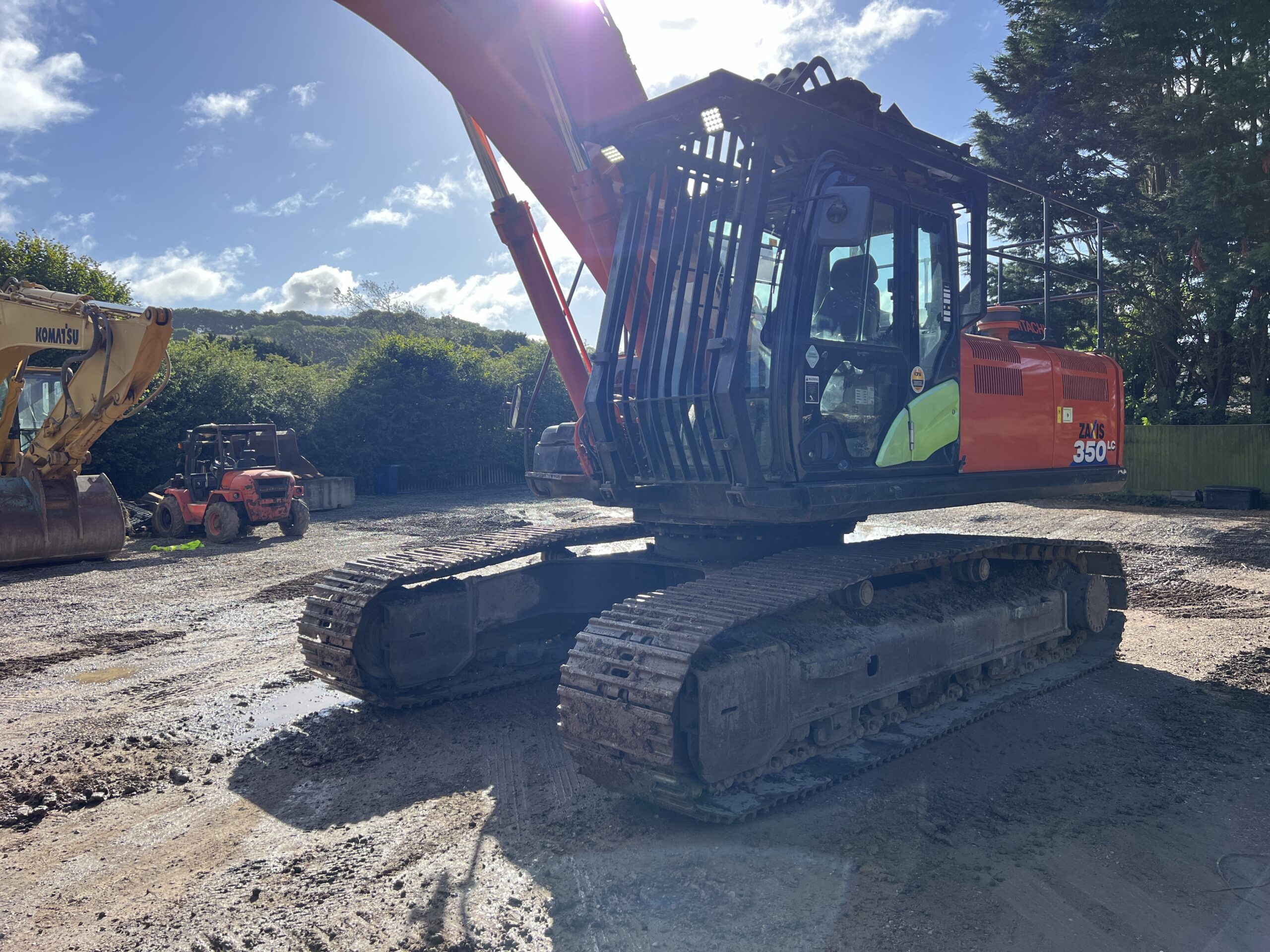 HITACHI ZX350LC-5 2014 - used machine for sale at J Hawes Ltd - view 8