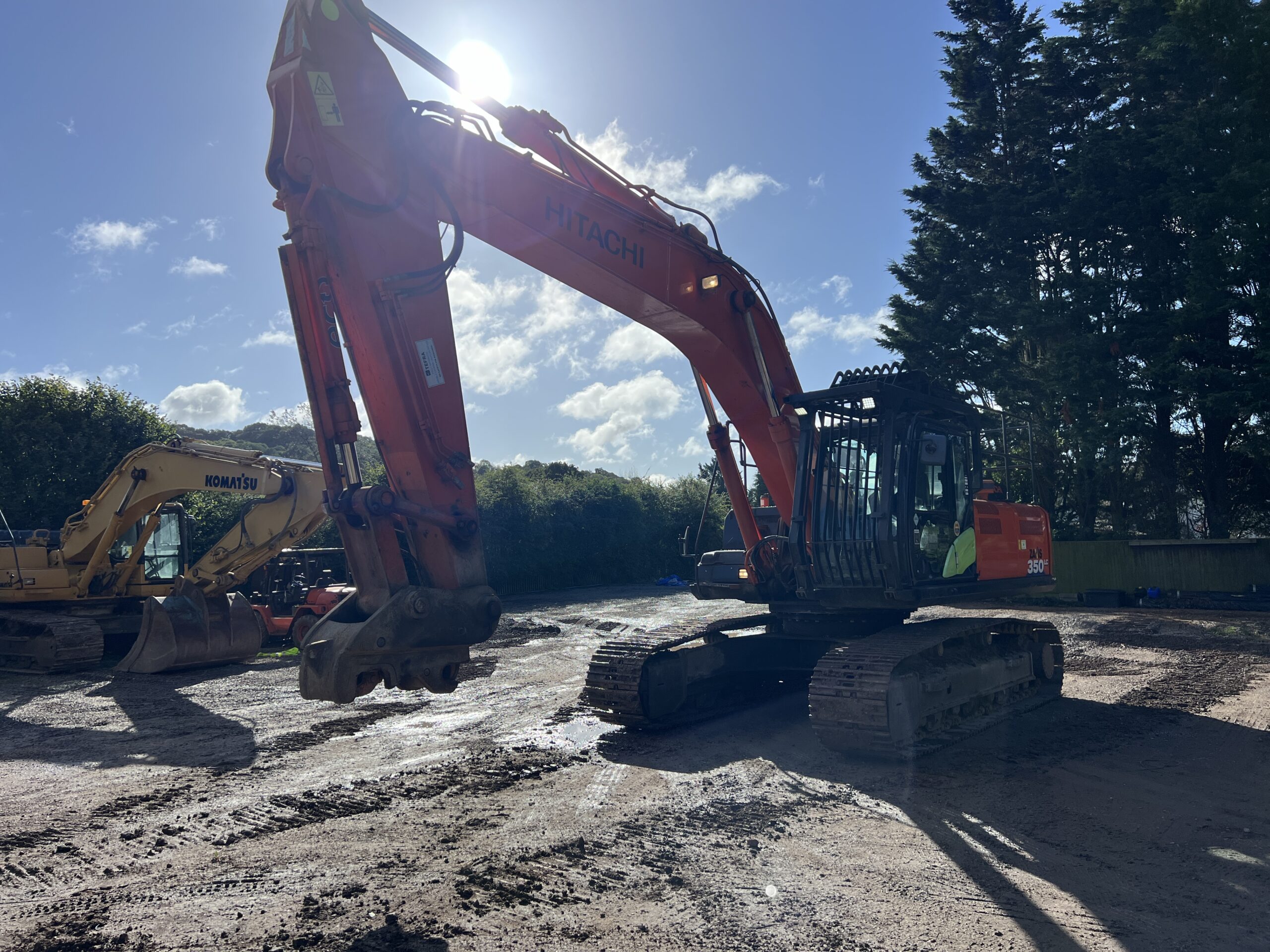 HITACHI ZX350LC-5 2014 - used machine for sale at J Hawes Ltd - view 9
