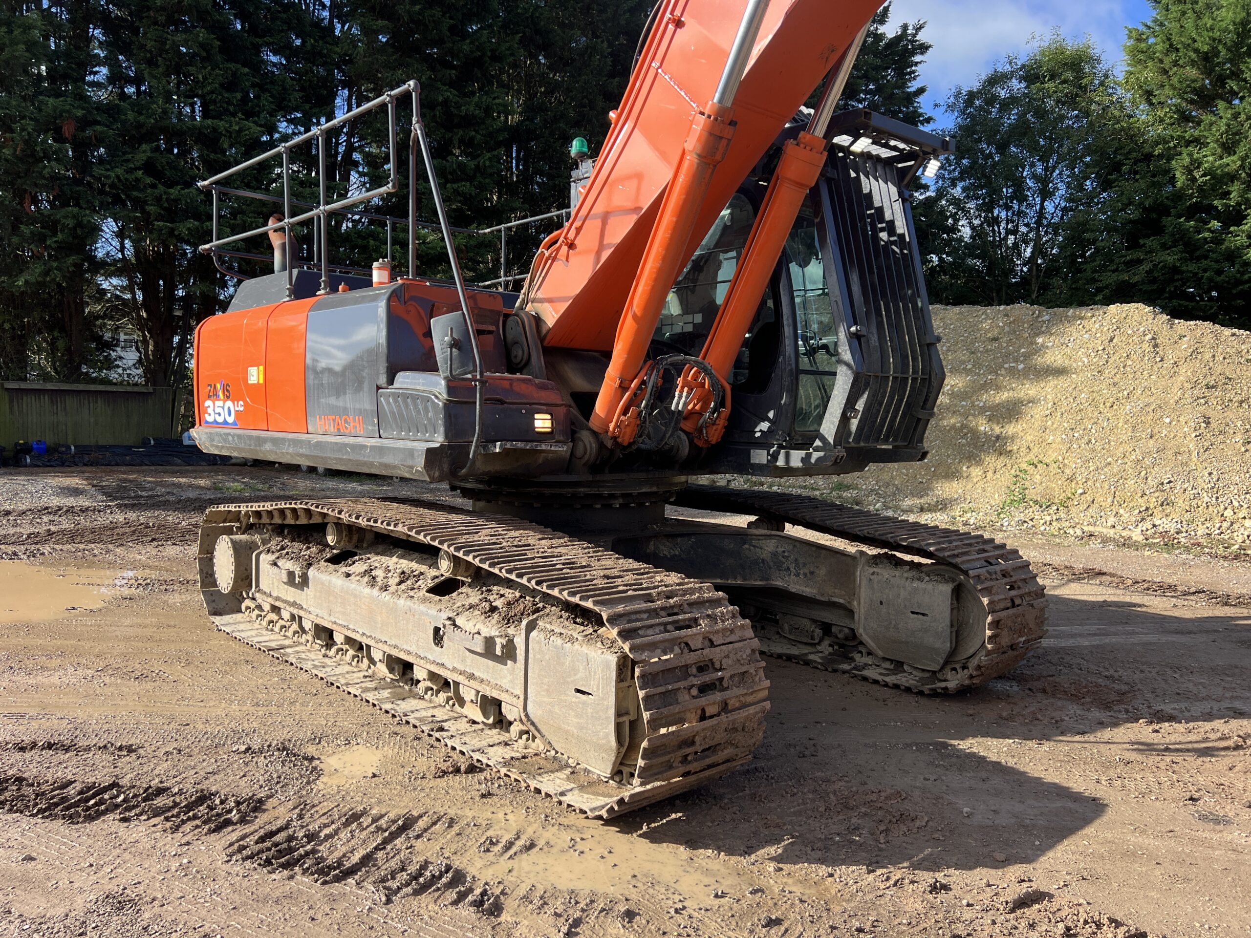 HITACHI ZX350LC-5 2014 - used machine for sale at J Hawes Ltd - view 2