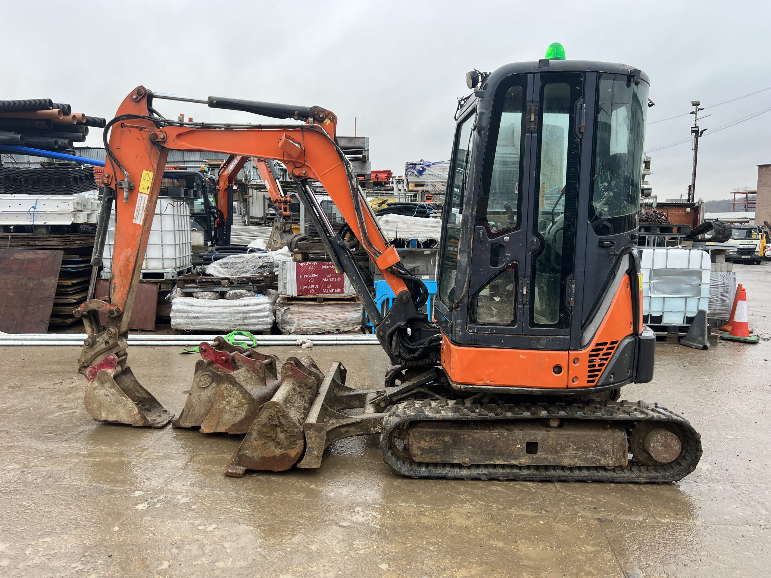 HITACHI ZX29U-3 - used plant for sale at J Hawes Ltd